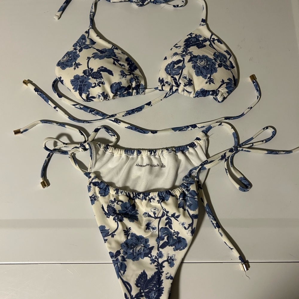 Abercrombie & Fitch Bikini